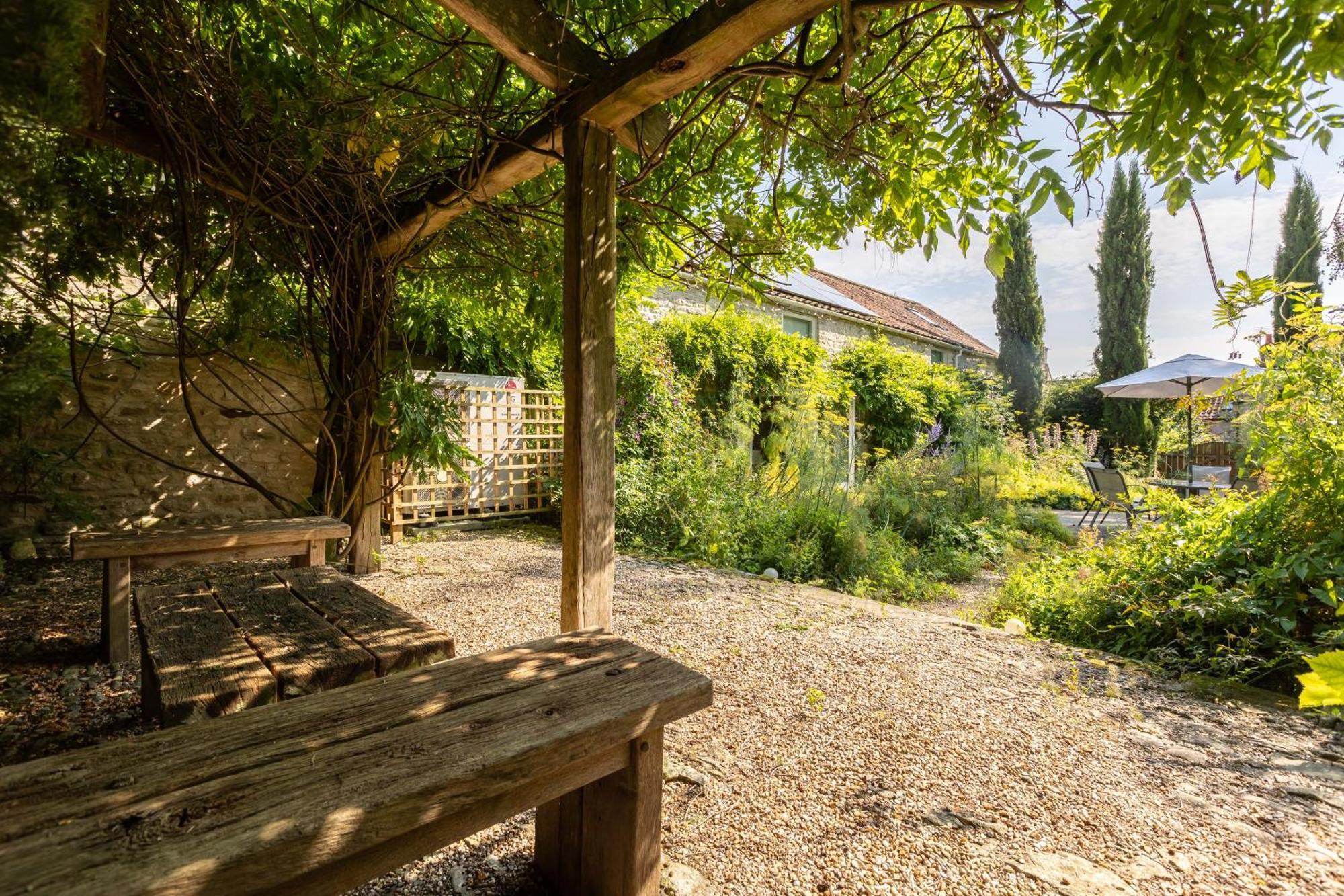 Noelle'S Cottages, The Barn Пикеринг Экстерьер фото